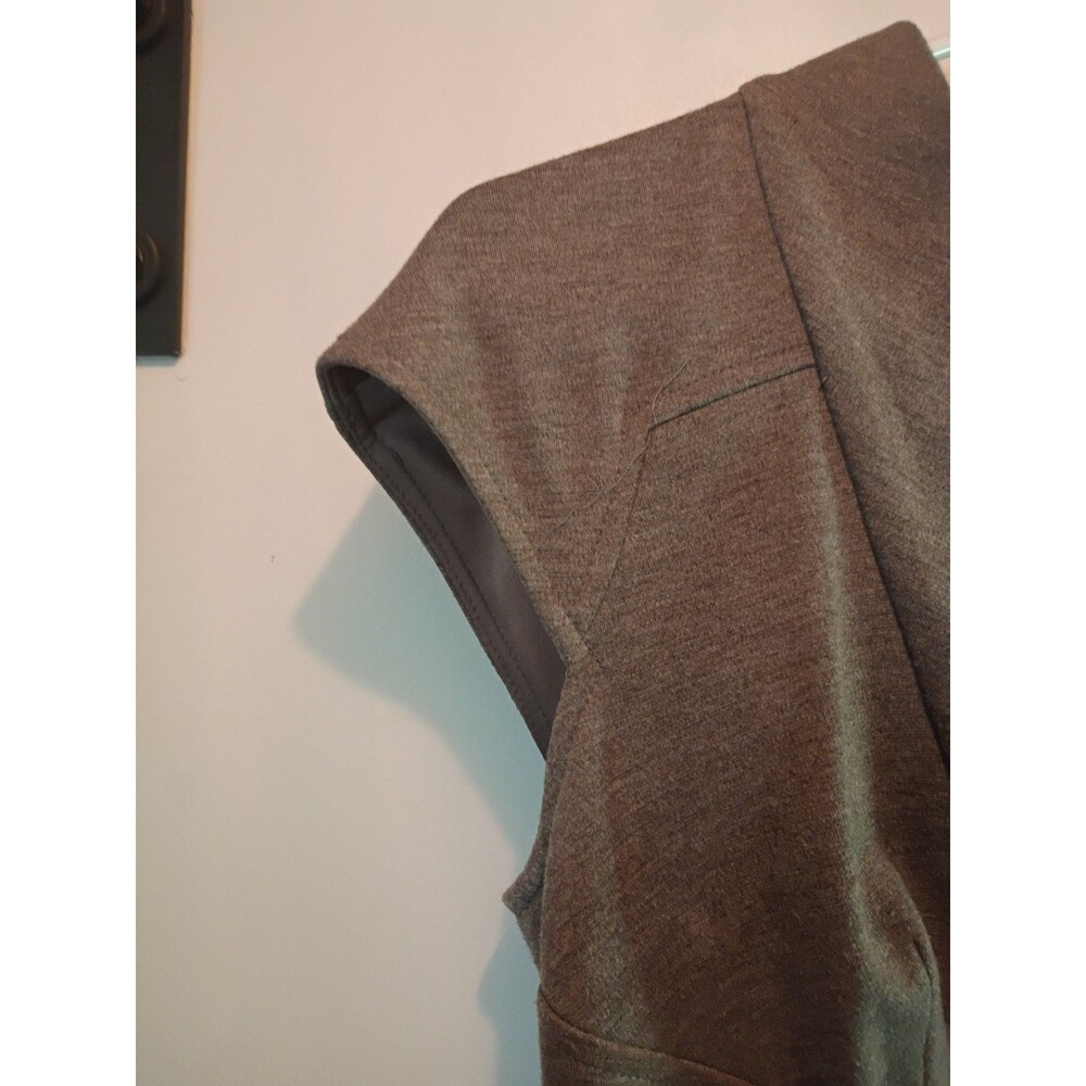 Maggy London Tan Cap Sleeve Side Zip Thick Knit Stretch Poly Dress Size 10 - Picture 4 of 8